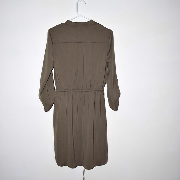 Dynamite Green Zipper Dress. - Picture 4 of 6